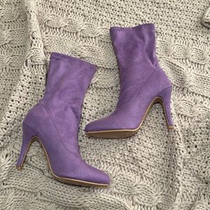 💜 Lavender/light purple slip on sock heels